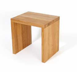 The solid wood stool from Stoelcker